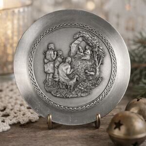 Vintage Pewter Nativity Plate Baby Jesus Shepherd Scene Cottagecore RARE 4” USA